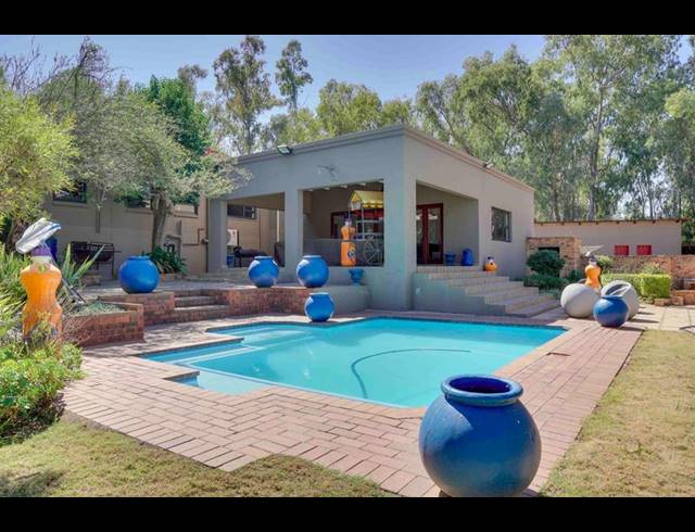 FARM FOR SALE IN ZONNEHOEWE